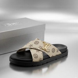 প্রিমিয়াম কোয়ালিটি লেদারের জুতা